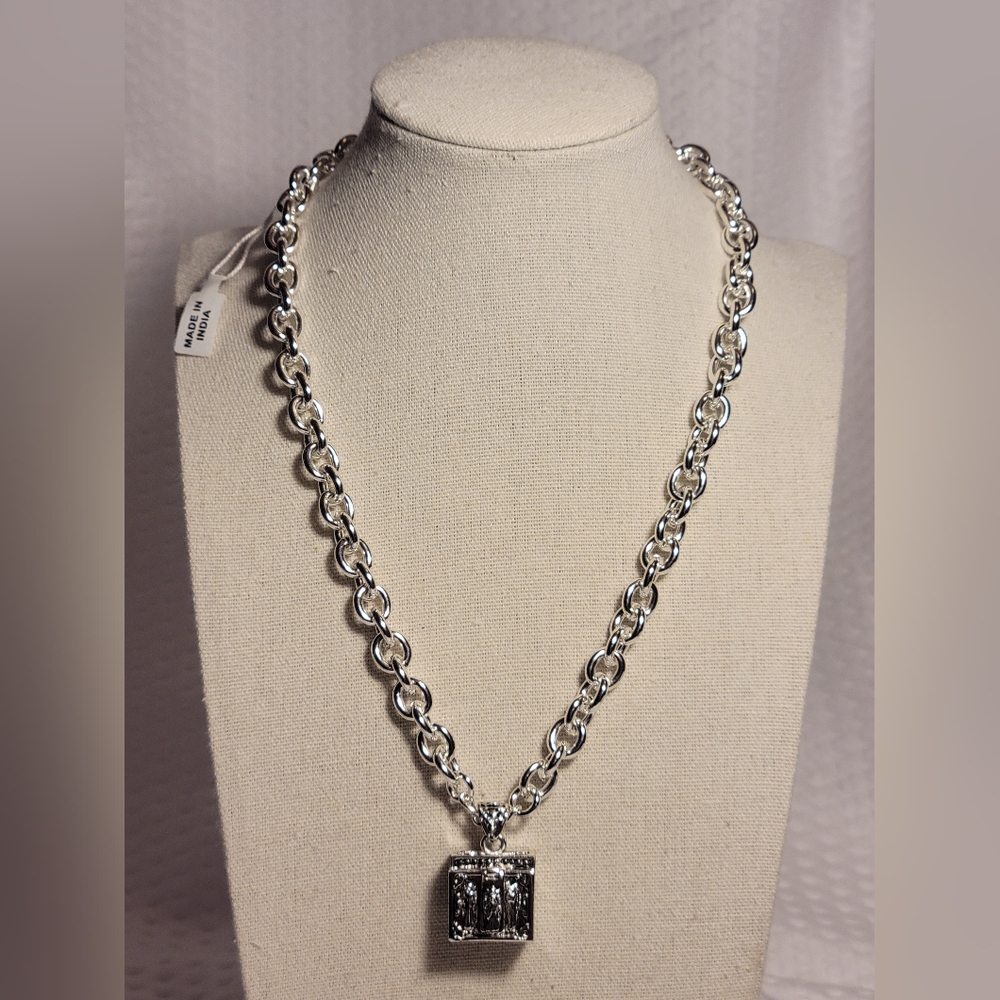 Vintage Trinity Of Angels Necklace Silver Tone Toggle Clasp 18" Rope Chain